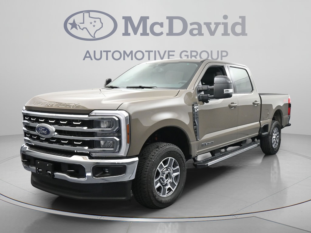 New 2026 Ford F-250 LARIAT Truck Crew Cab