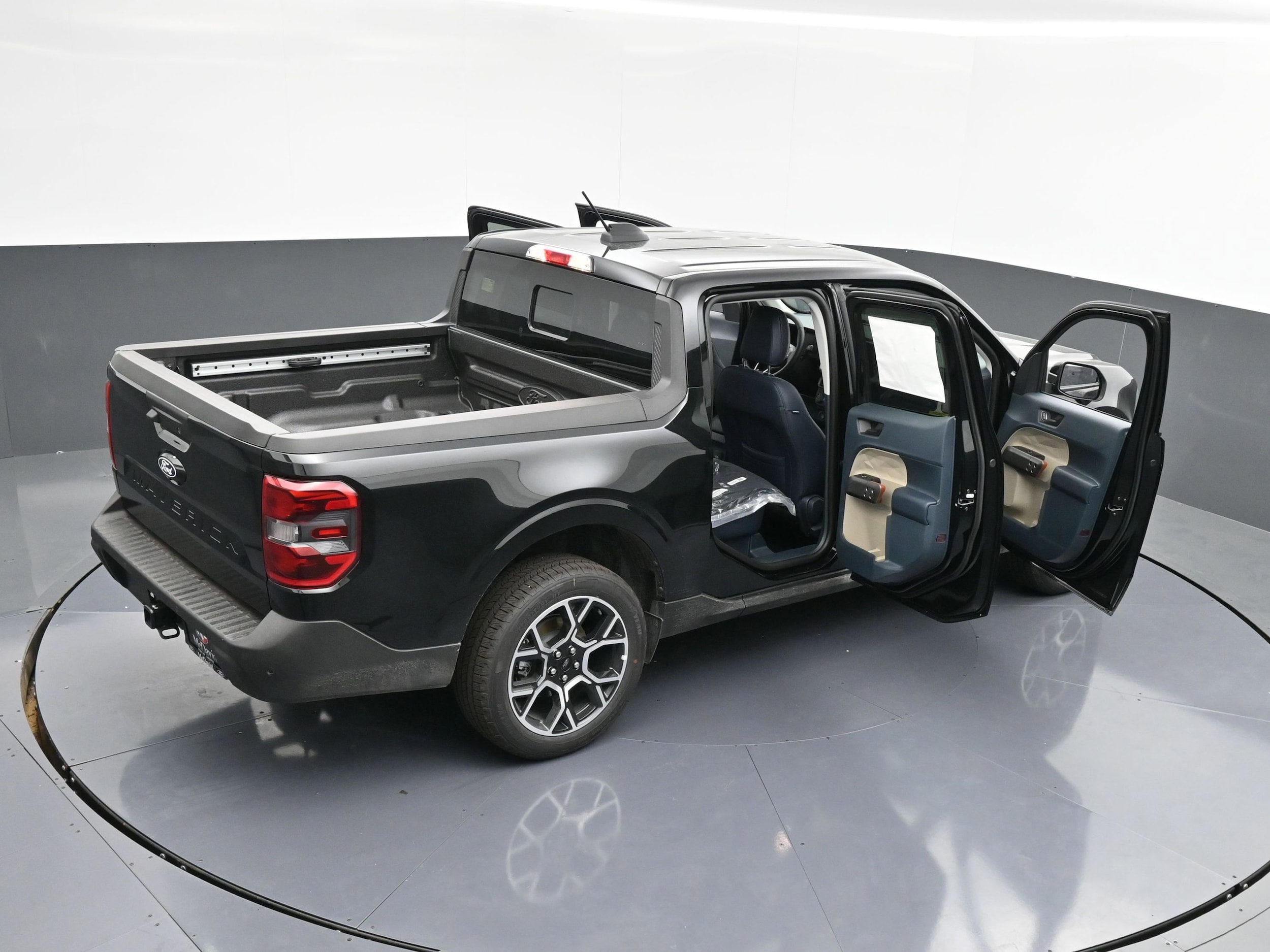 2025 Ford Maverick Lariat photo 4