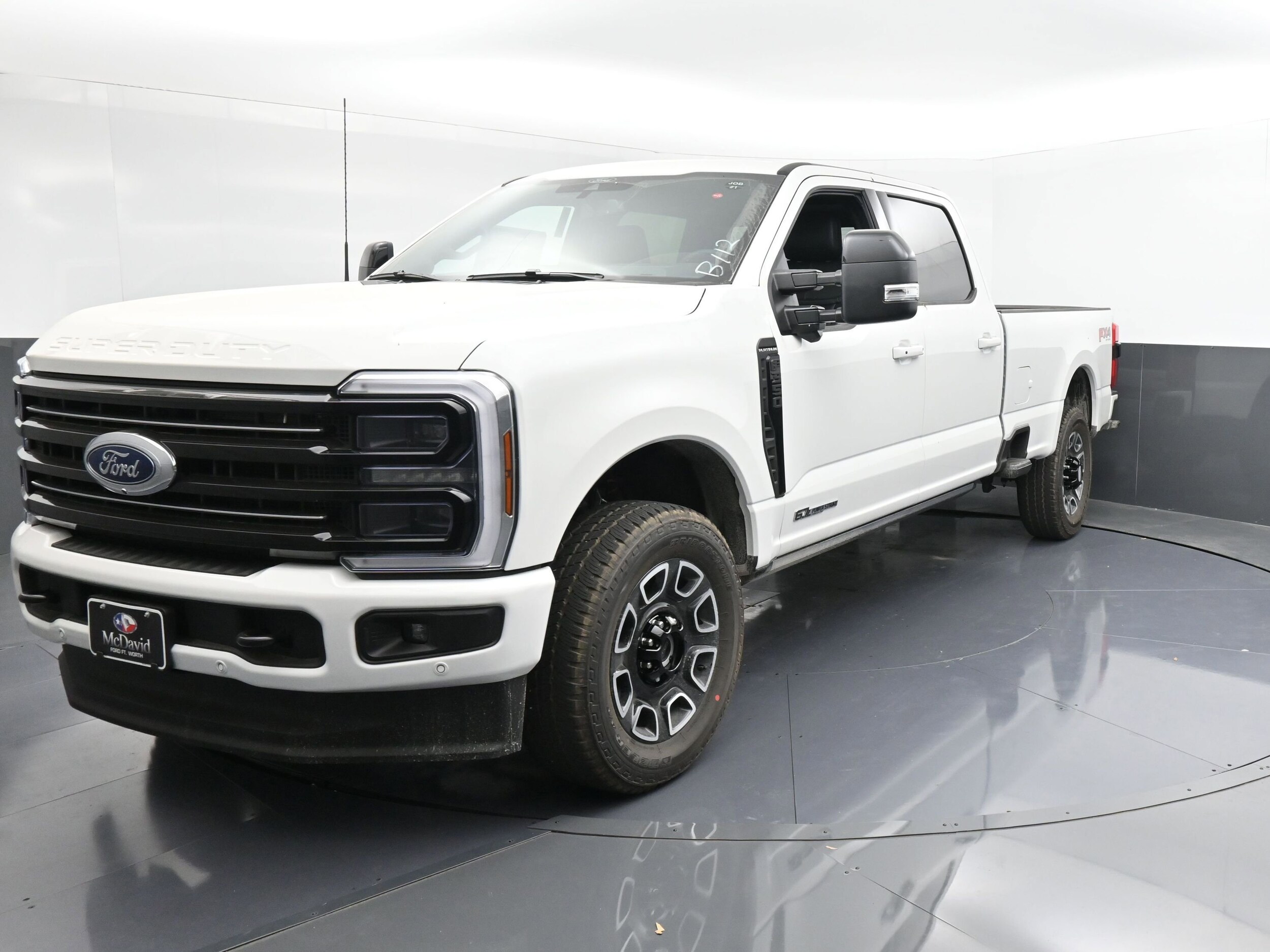 2026 Ford F-350 Platinum photo 3