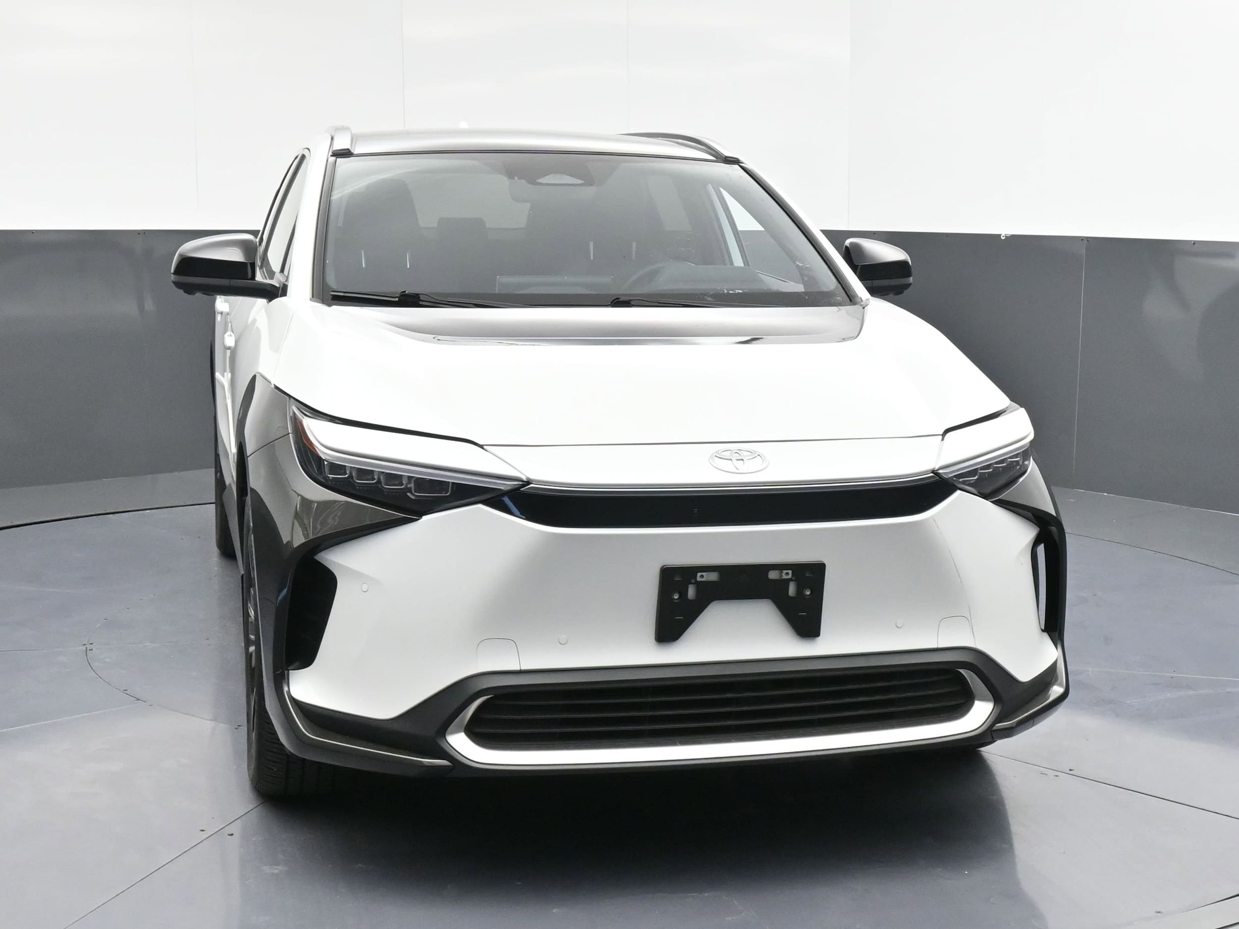 Used 2024 Toyota bZ4X Limited with VIN JTMABACA8RA053769 for sale in Fort Worth, TX