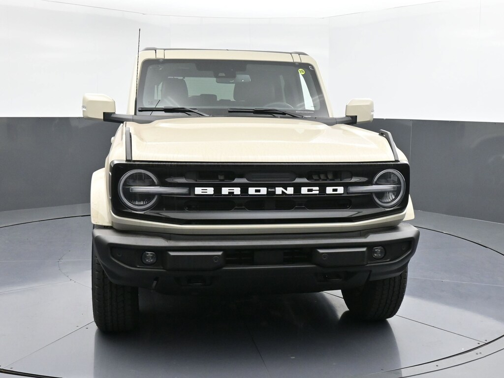 New 2025 Ford Bronco Outer Banks SUV