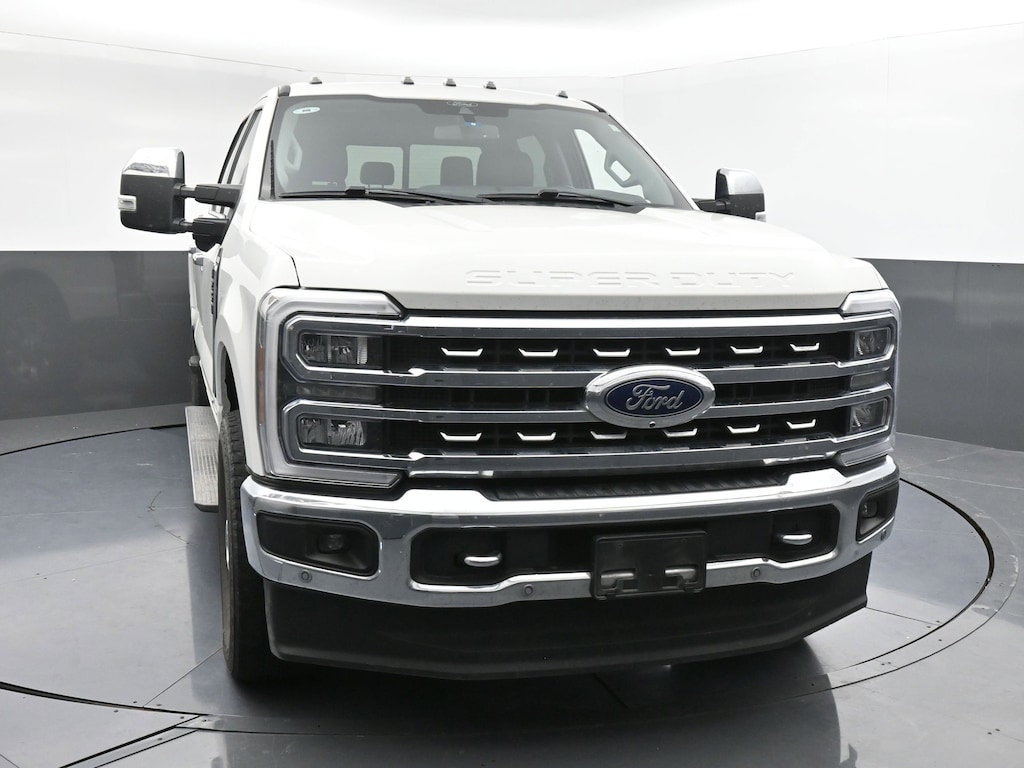 Used 2024 Ford F-250 LARIAT Truck Crew Cab
