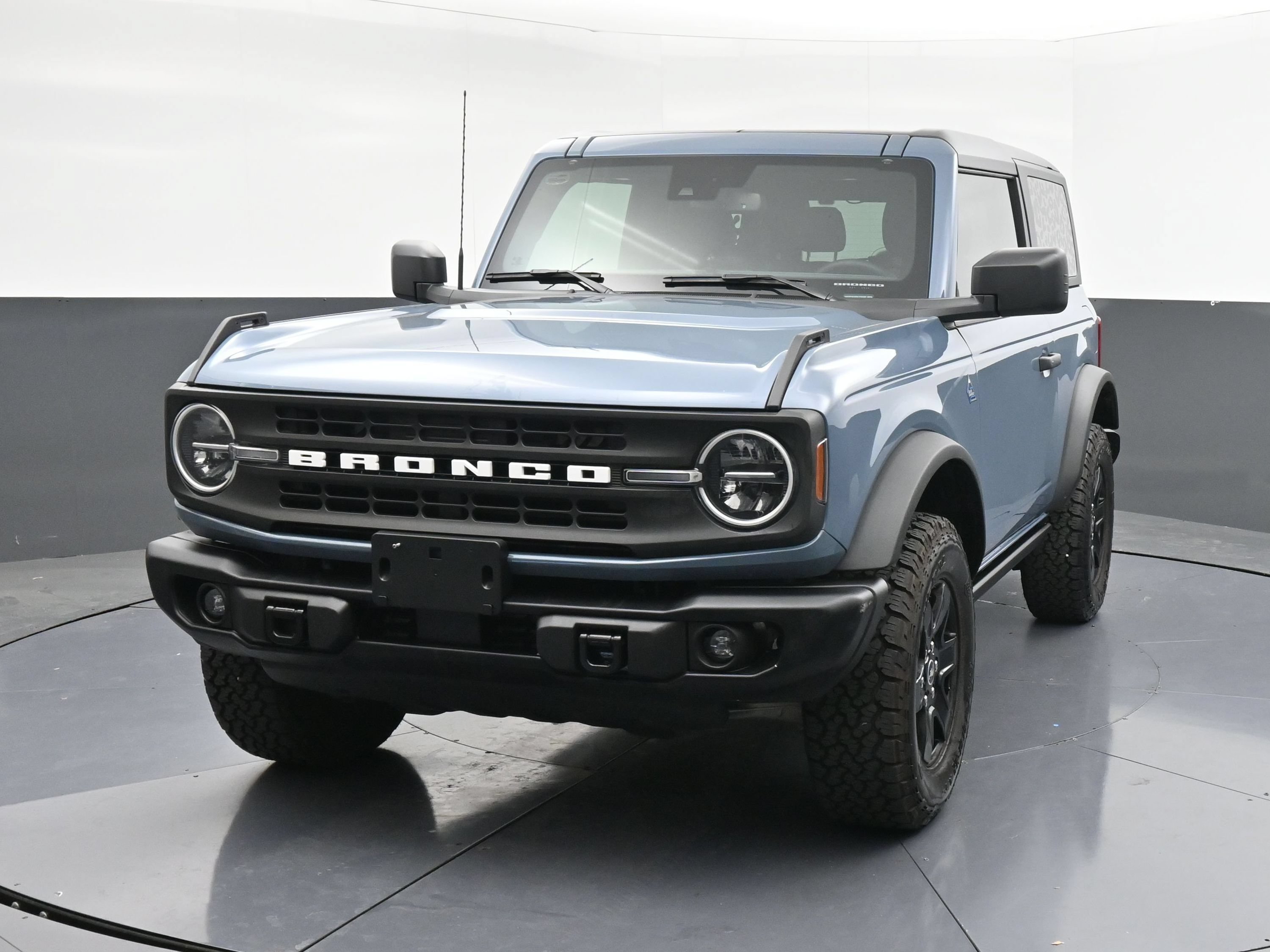 2024 Ford Bronco 2-Door Black Diamond