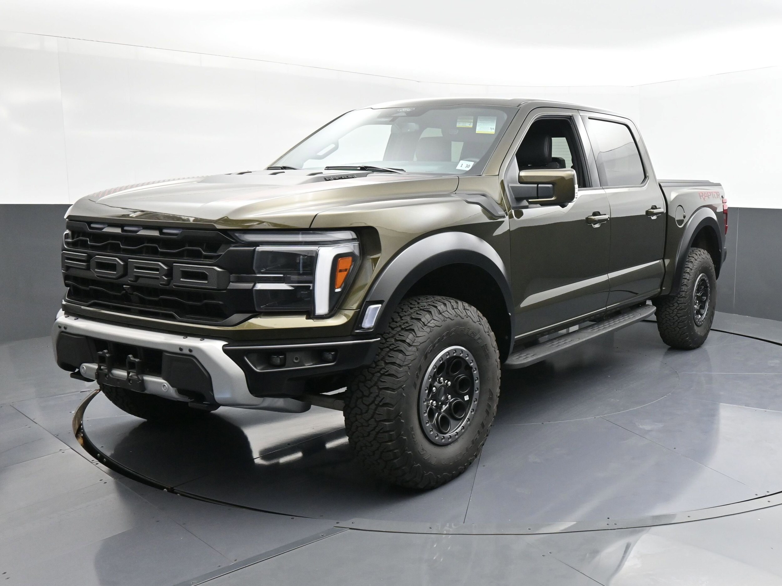 2025 Ford F-150 Raptor photo 3