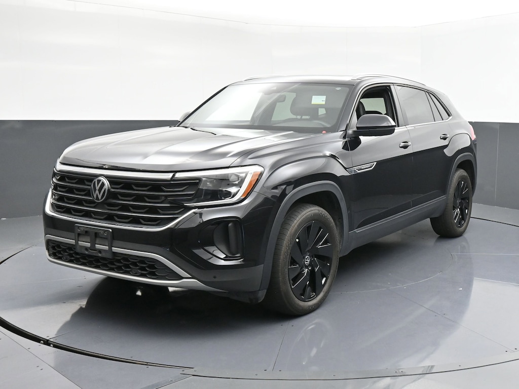 Used 2024 Volkswagen Atlas Cross Sport 2.0T SE w/Technology SUV