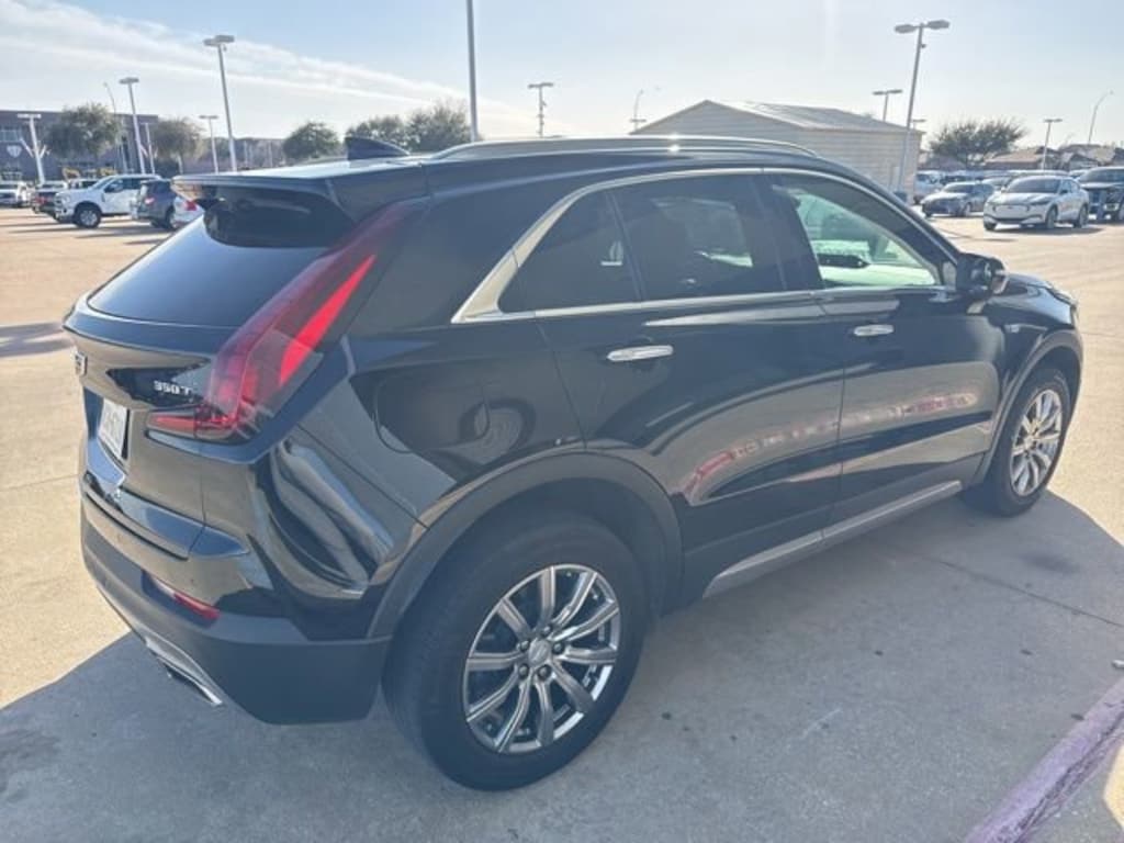 Used 2022 CADILLAC XT4 AWD Premium Luxury SUV