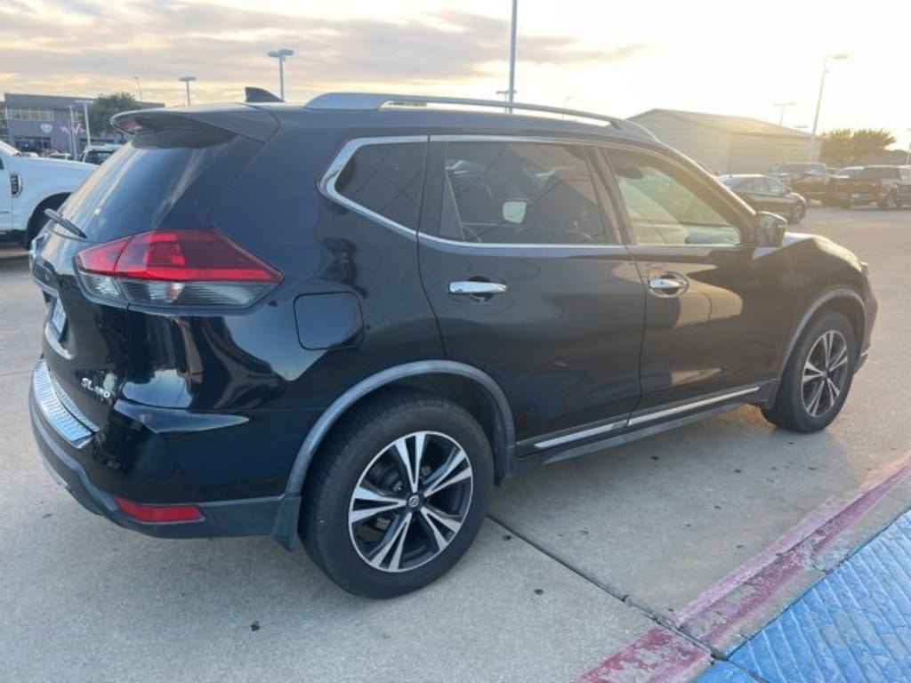 Used 2018 Nissan Rogue SL SUV