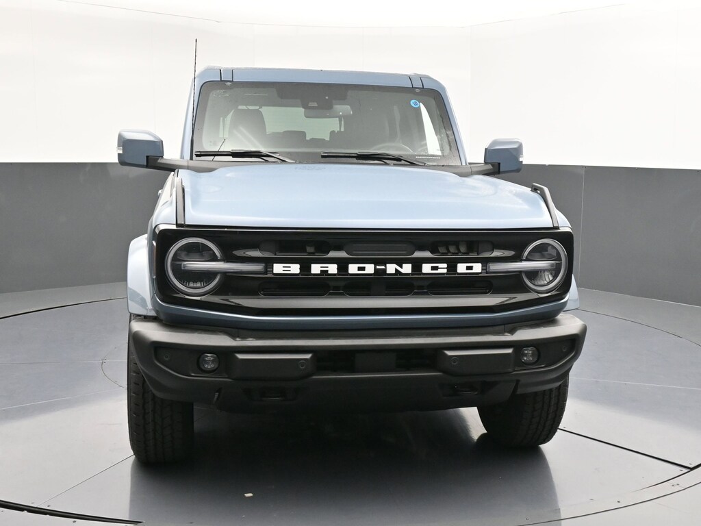 New 2025 Ford Bronco Outer Banks SUV
