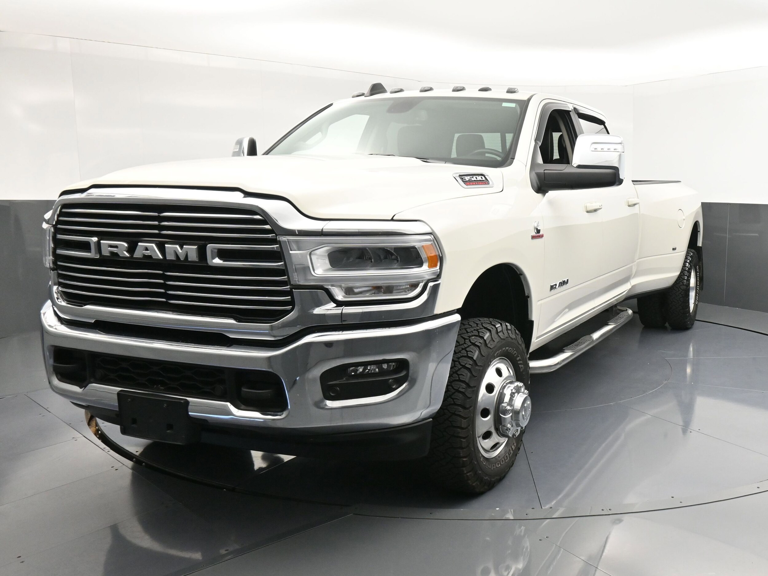 2024 Ram 3500 Laramie photo 3