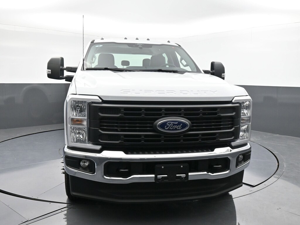 New 2026 Ford F-350 XL Truck Crew Cab
