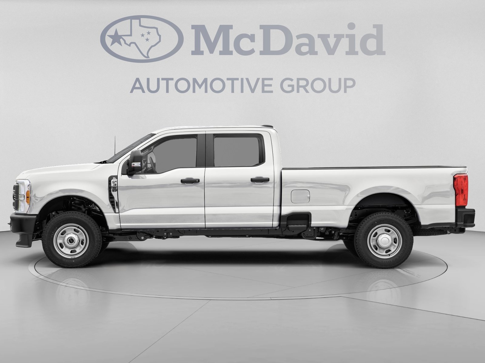 New 2026 Ford F-350 LARIAT Truck Crew Cab