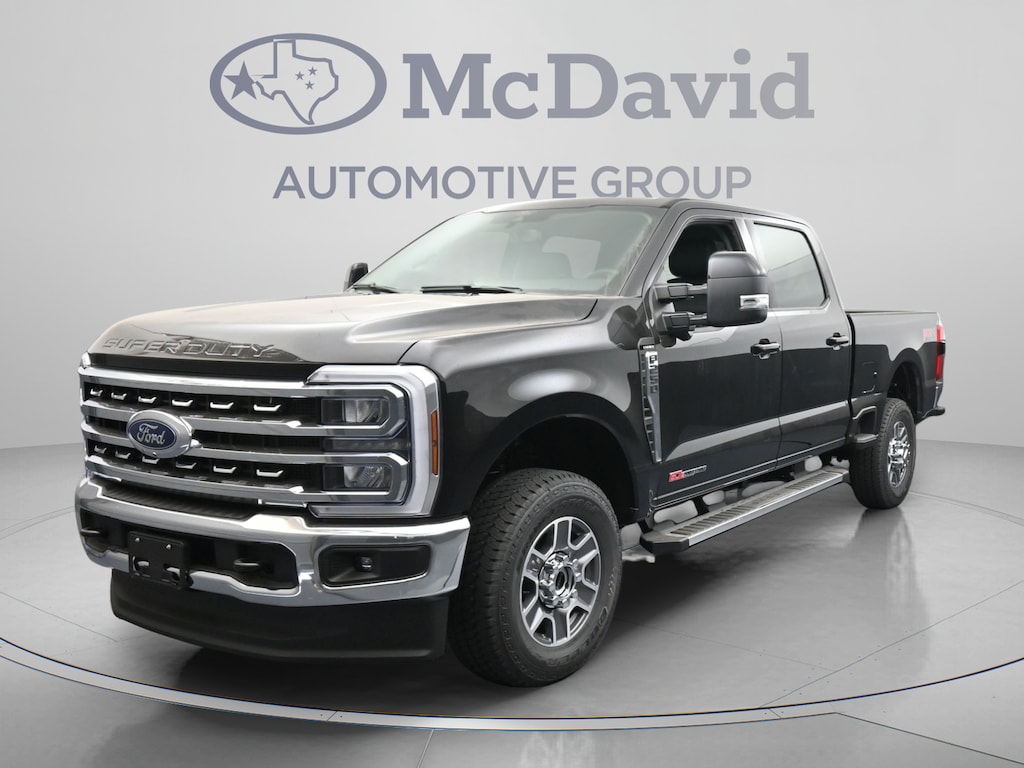New 2026 Ford F-250 LARIAT Truck Crew Cab