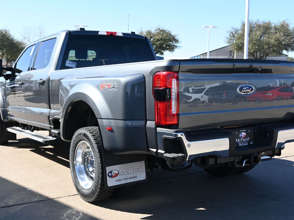 New 2026 Ford F-450 LARIAT Truck Crew Cab