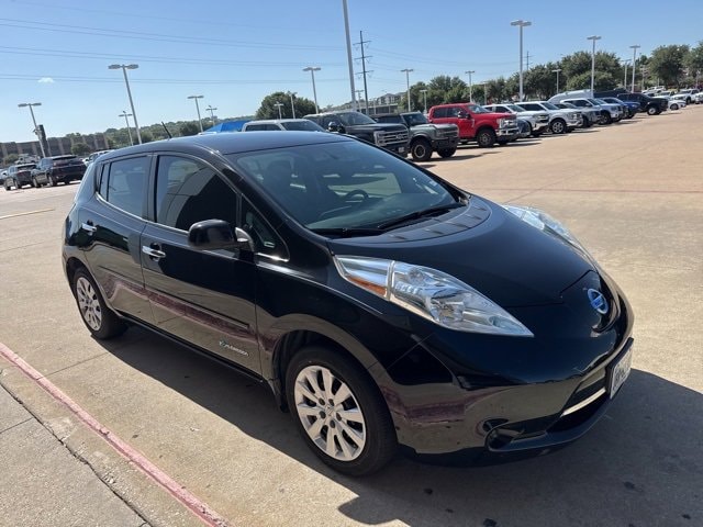 Used 2015 Nissan LEAF S with VIN 1N4AZ0CP5FC329311 for sale in Fort Worth, TX