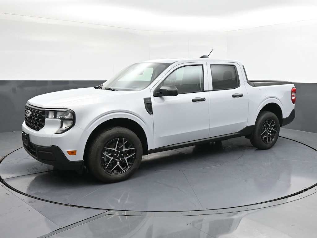 Used 2025 Ford Maverick XL Truck SuperCrew