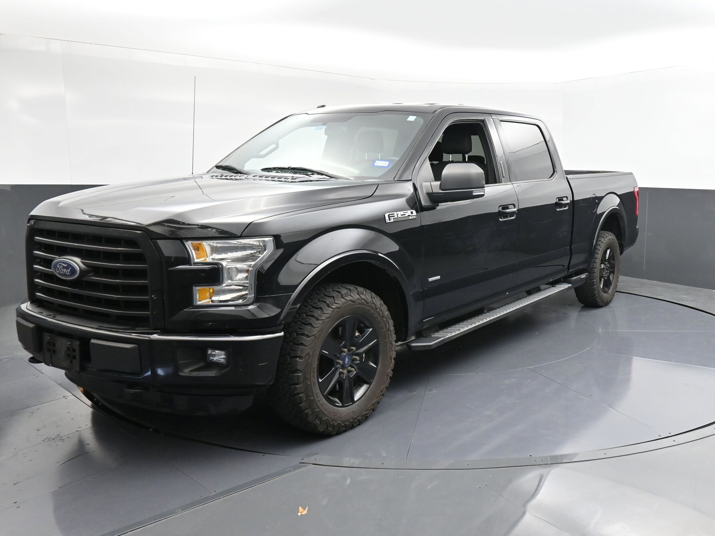 2016 Ford F-150 XLT photo 3