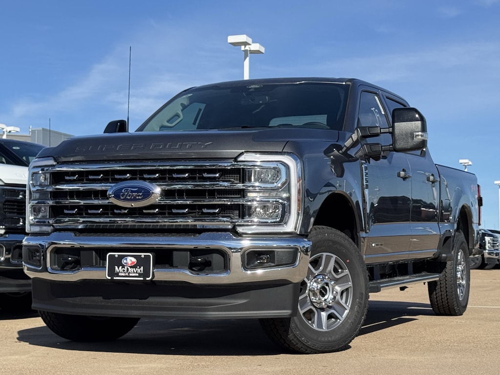 New 2026 Ford F-250 LARIAT Truck Crew Cab