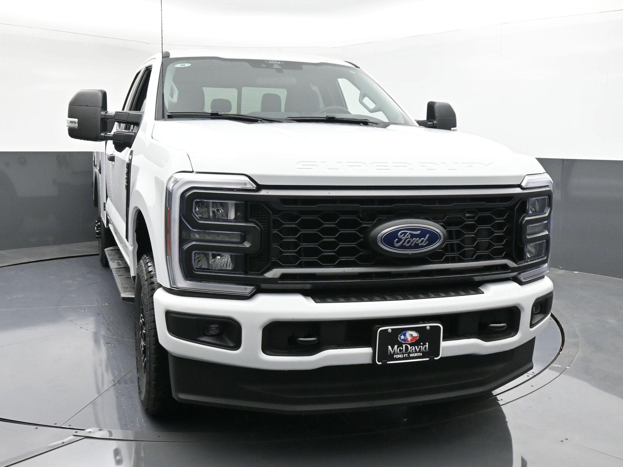2025 Ford F-250 XL photo 2