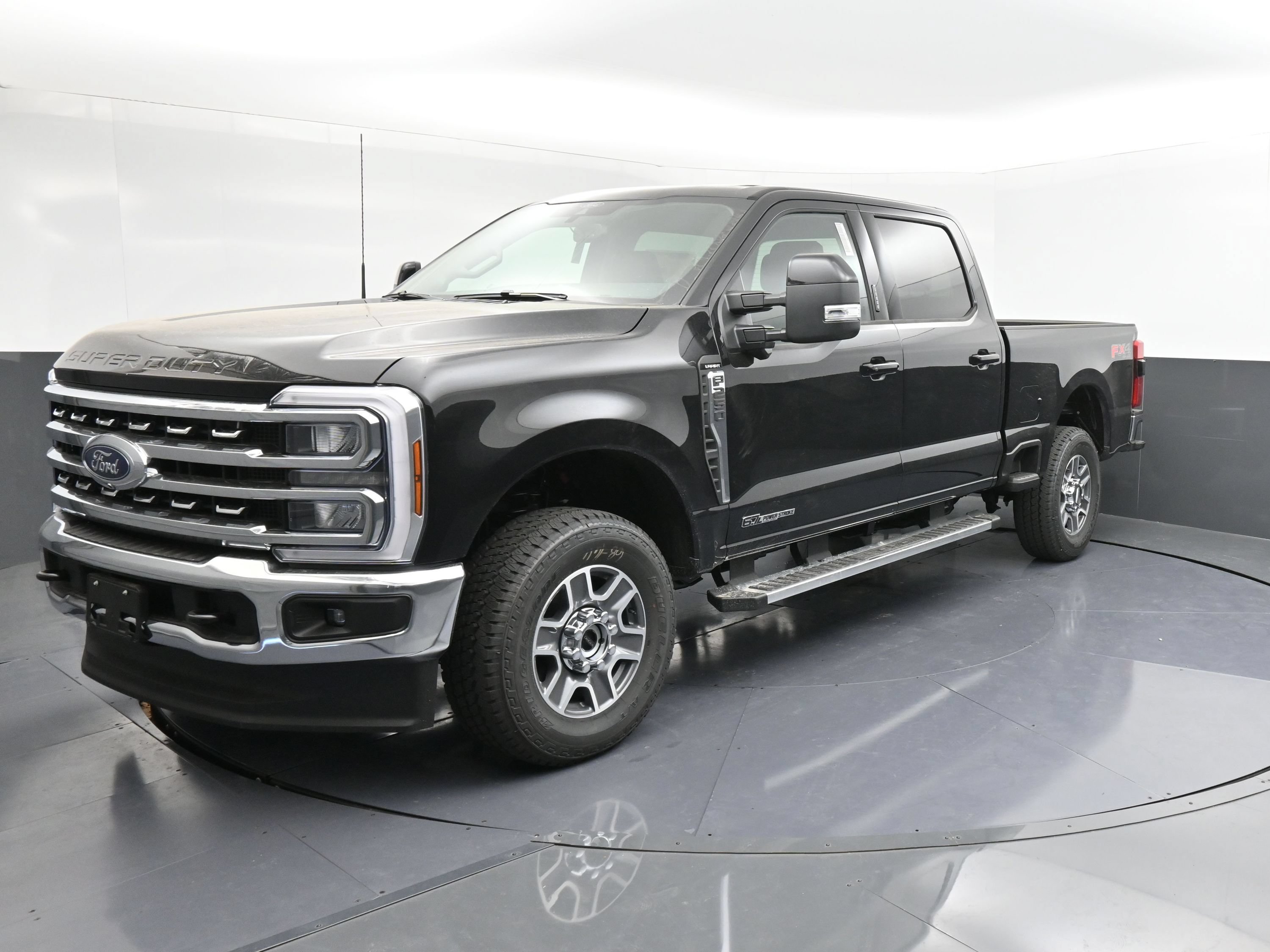 New 2026 Ford F-250 LARIAT Truck Crew Cab