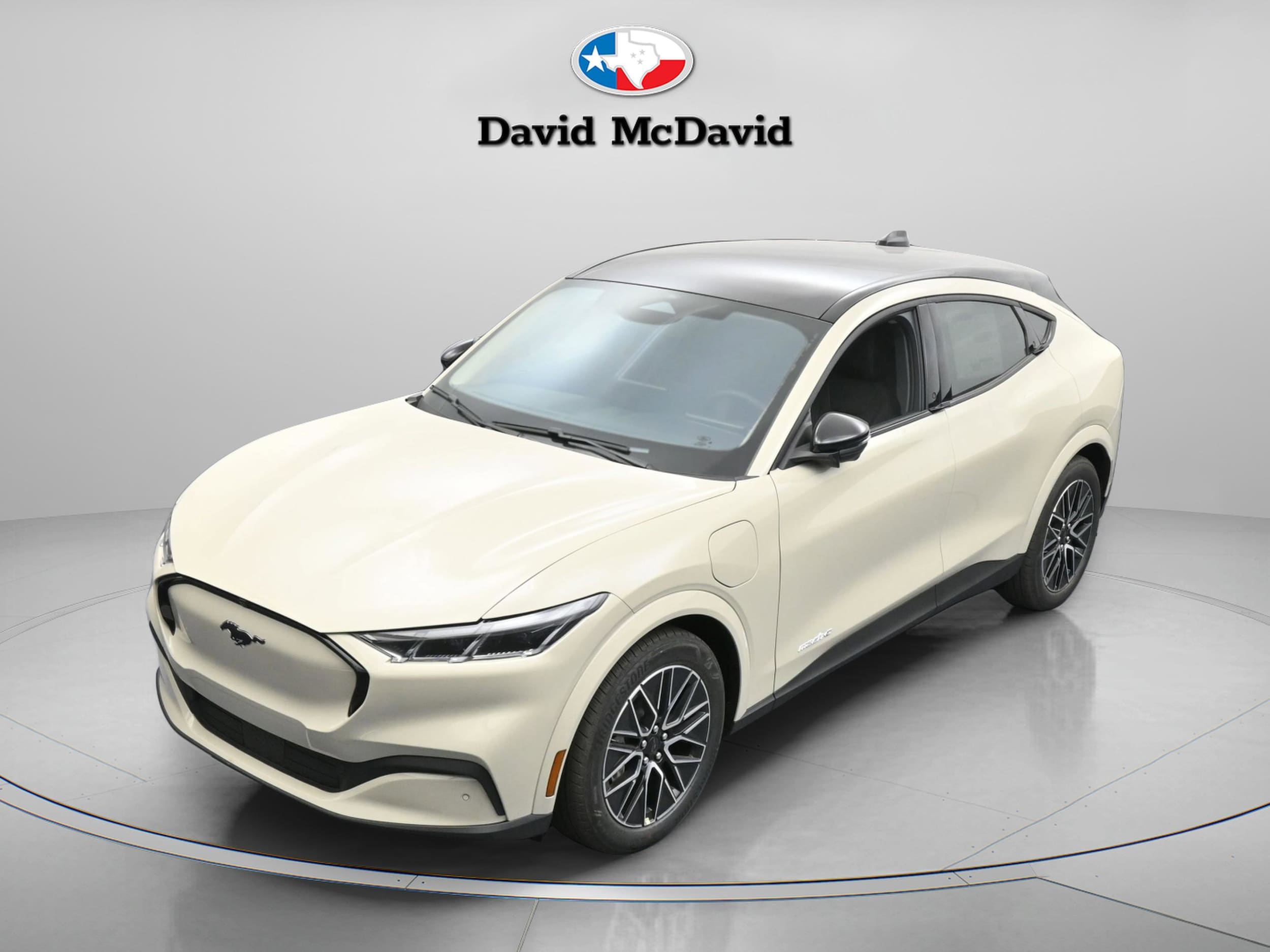2026 Ford Mustang-Mach-e Premium's photo