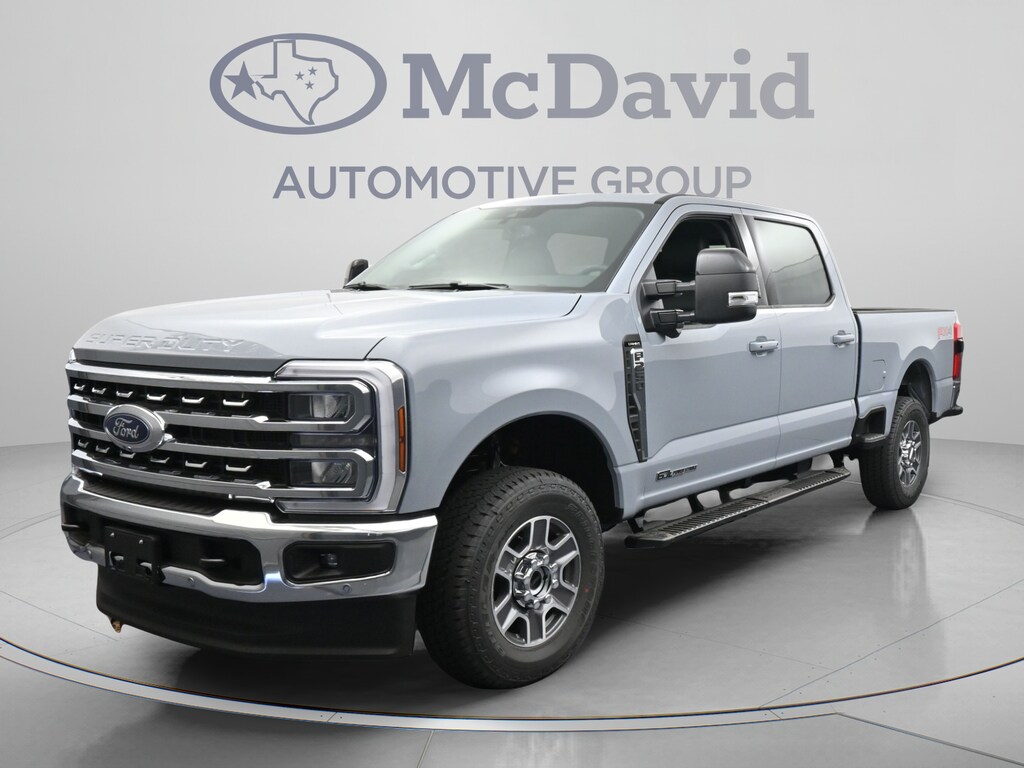 New 2026 Ford F-250 LARIAT Truck Crew Cab