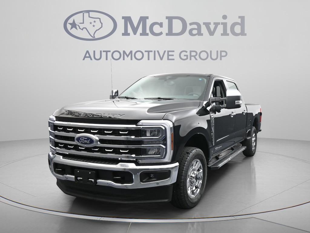 New 2026 Ford F-250 LARIAT Truck Crew Cab