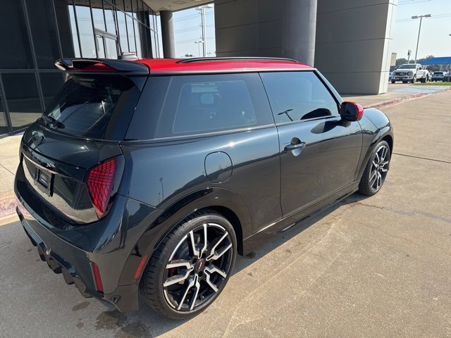 2025 Mini Cooper 2 Door Hardtop photo 3