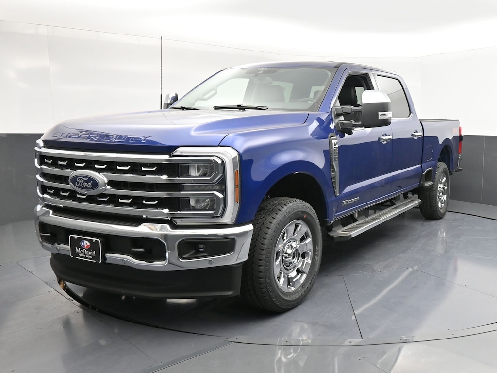 New 2026 Ford F-250 LARIAT Truck Crew Cab