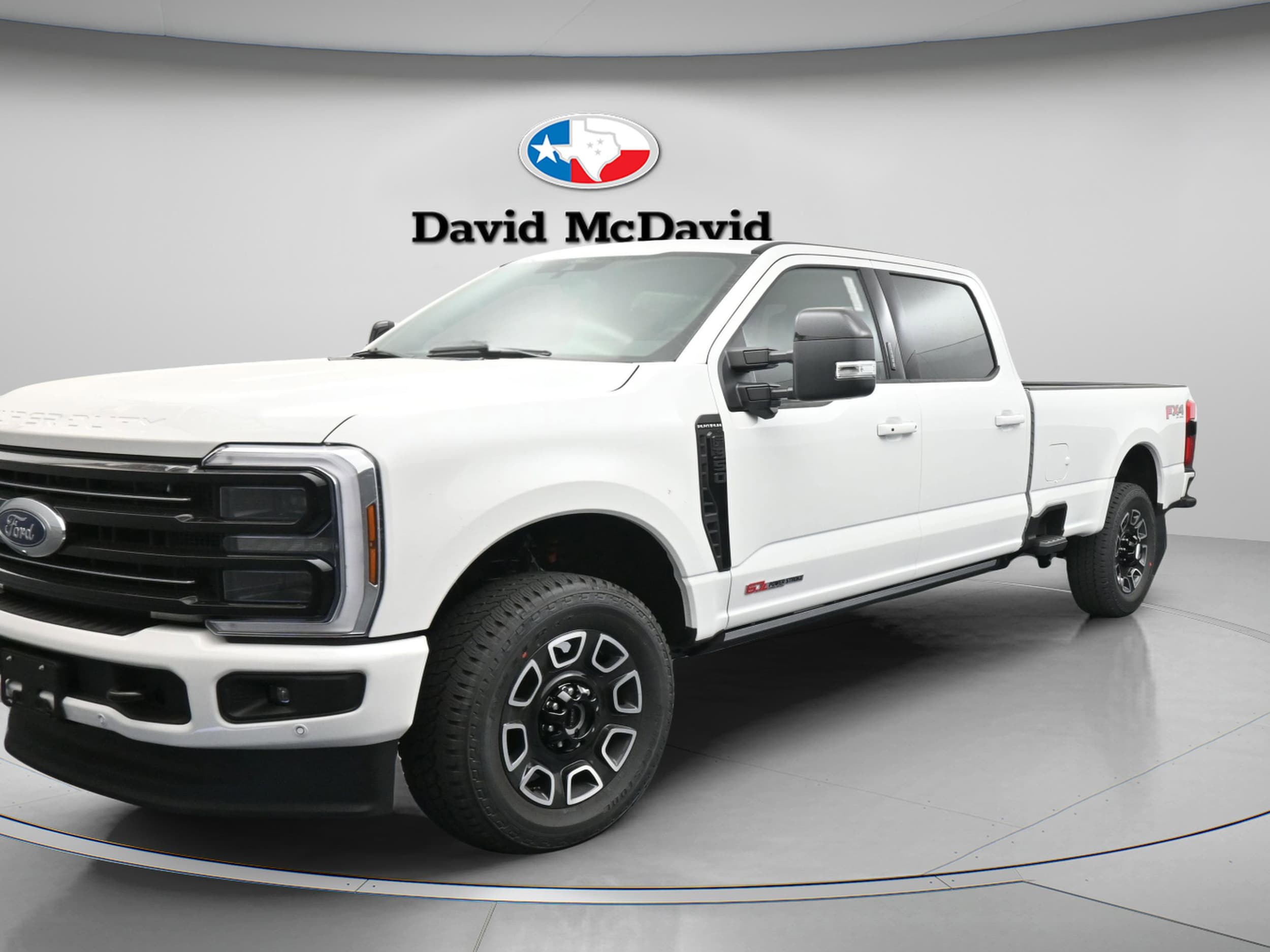 2026 Ford F-350 Platinum 4x4 Crew Cab 8' Box SRW's photo