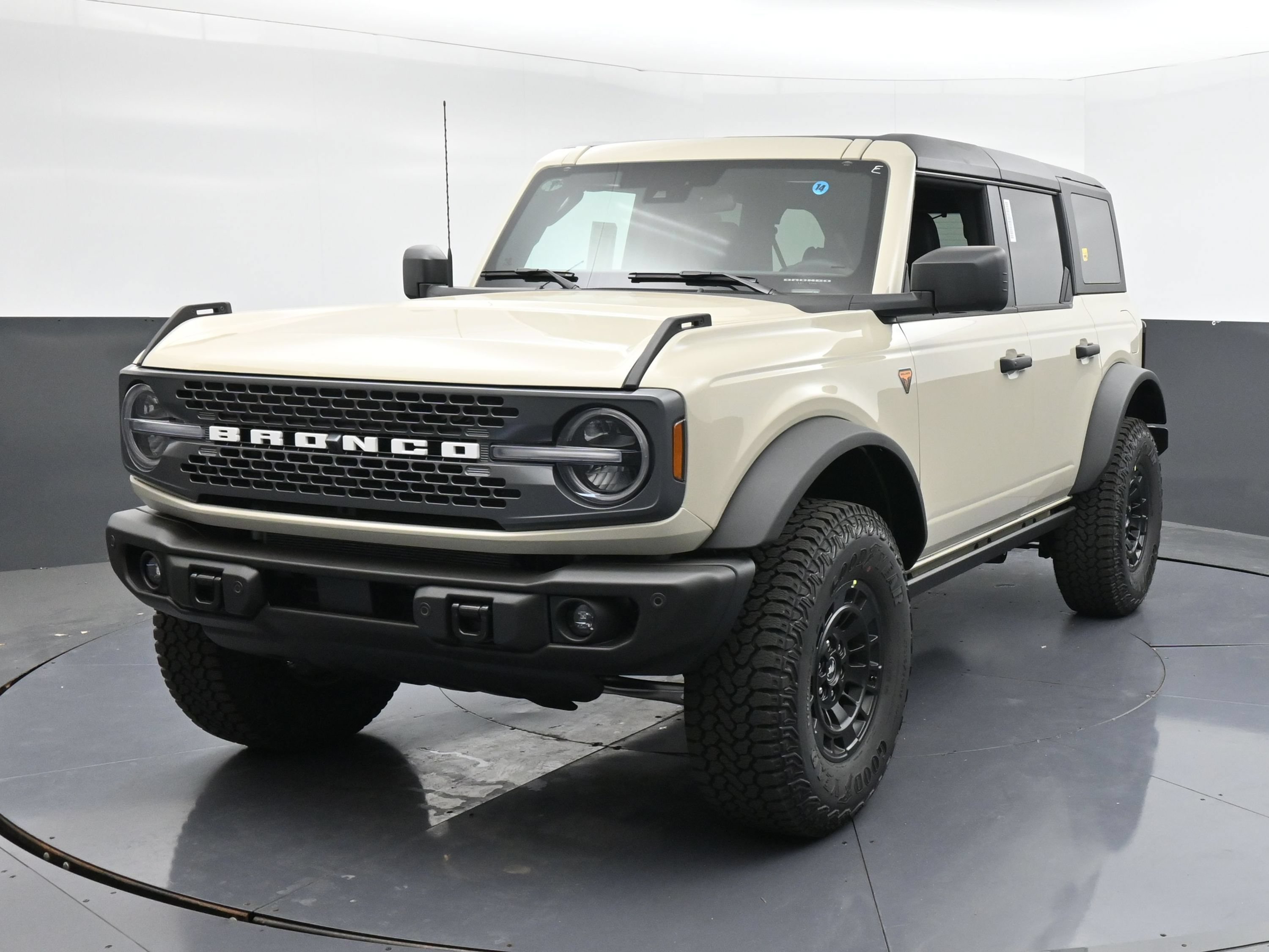 2026 Ford Bronco Badlands SUV