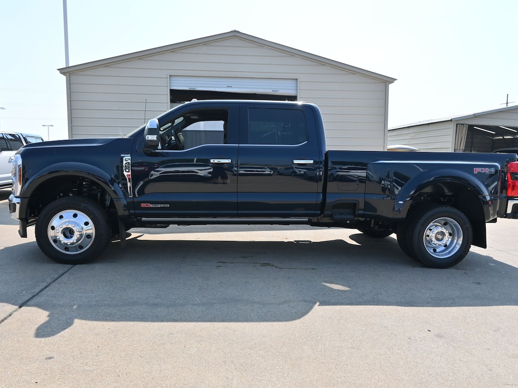 New 2025 Ford F-450 King Ranch Truck Crew Cab