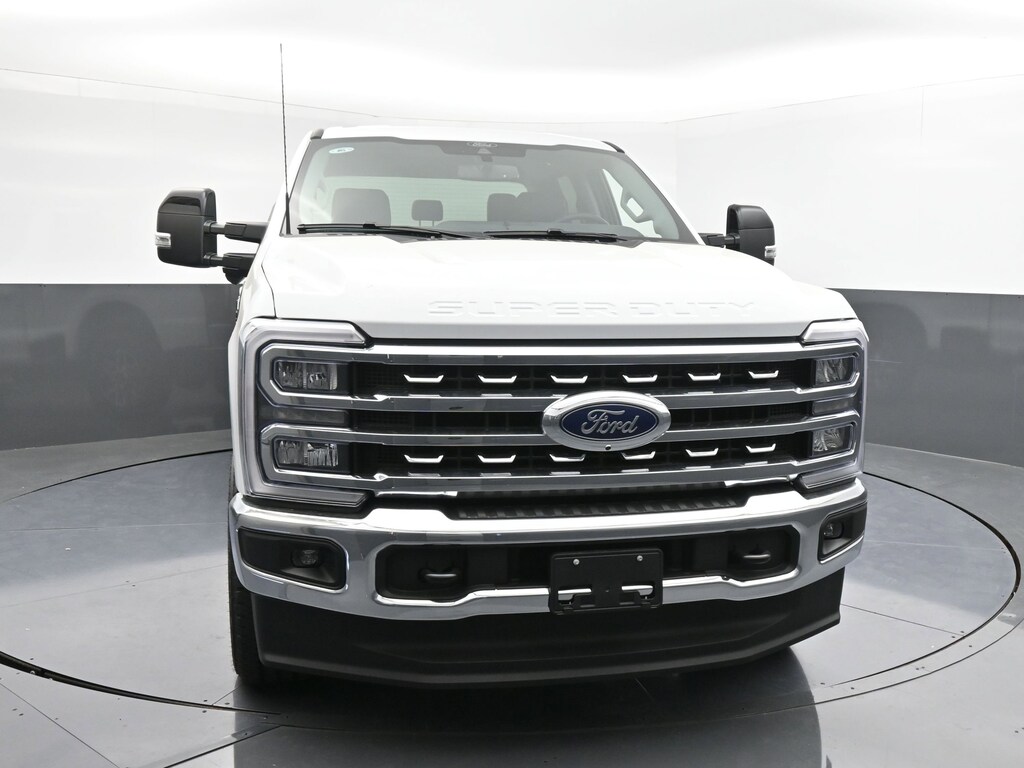 New 2026 Ford F-250 LARIAT Truck Crew Cab