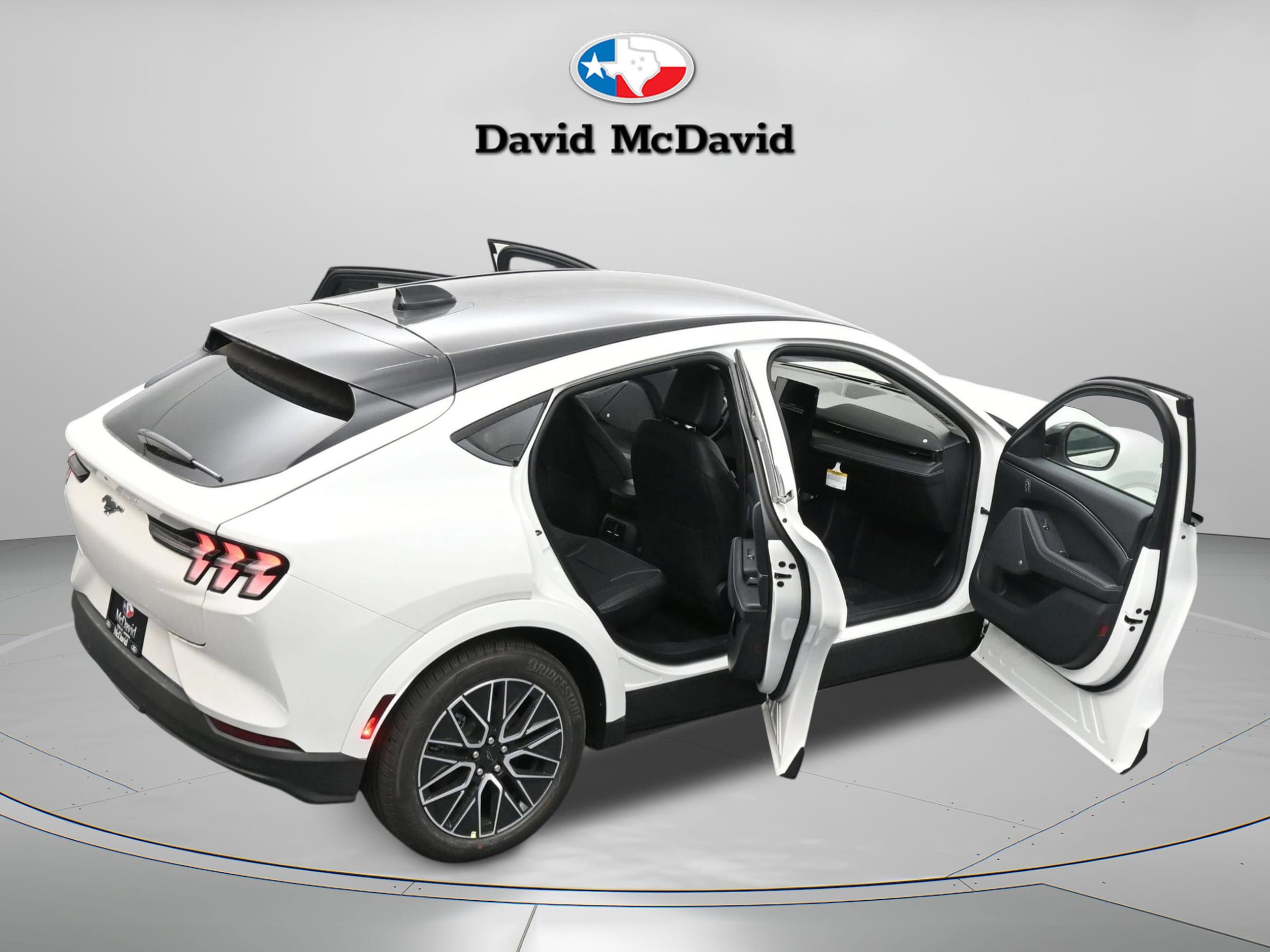 2026 Ford Mustang-Mach-e Premium's photo