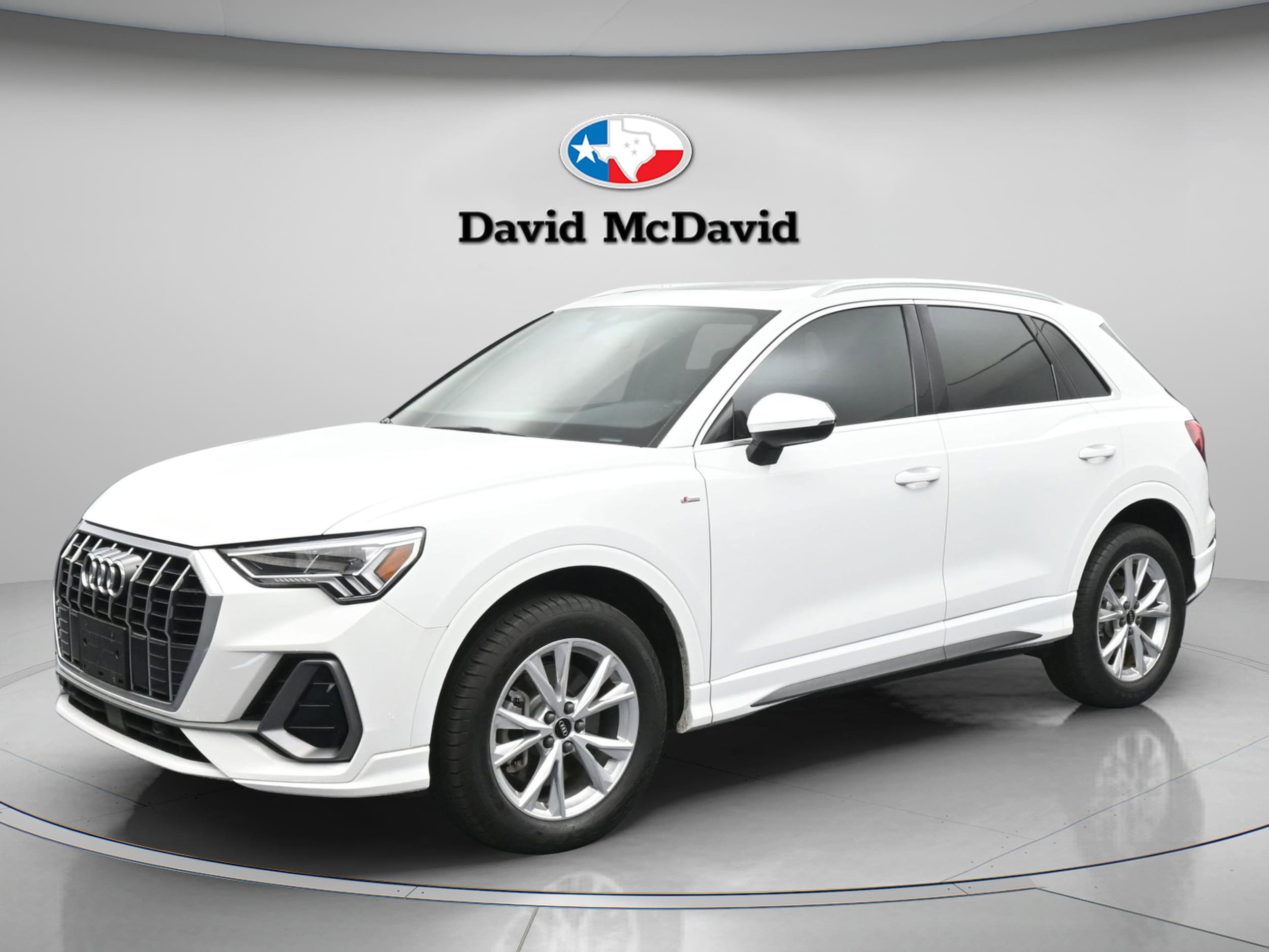 2023 Audi Q3 45 TFSI S Line Premium quattro's photo