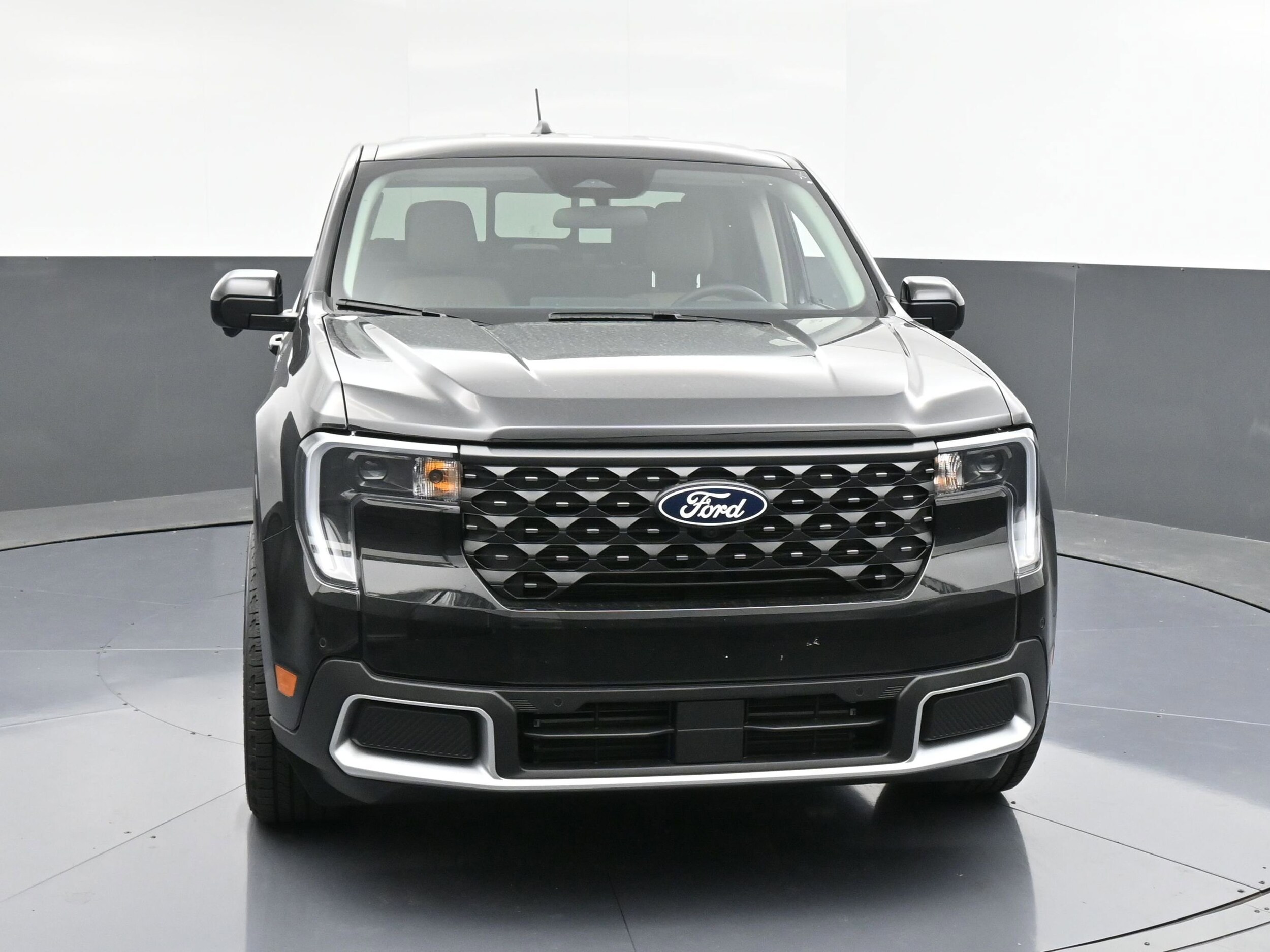 2025 Ford Maverick Lariat photo 2