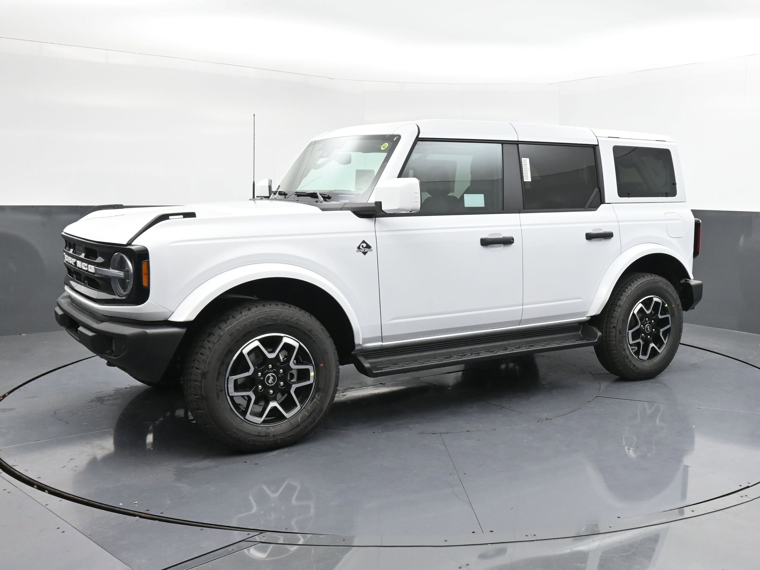 2026 Ford Bronco Outer Banks 4x4's photo