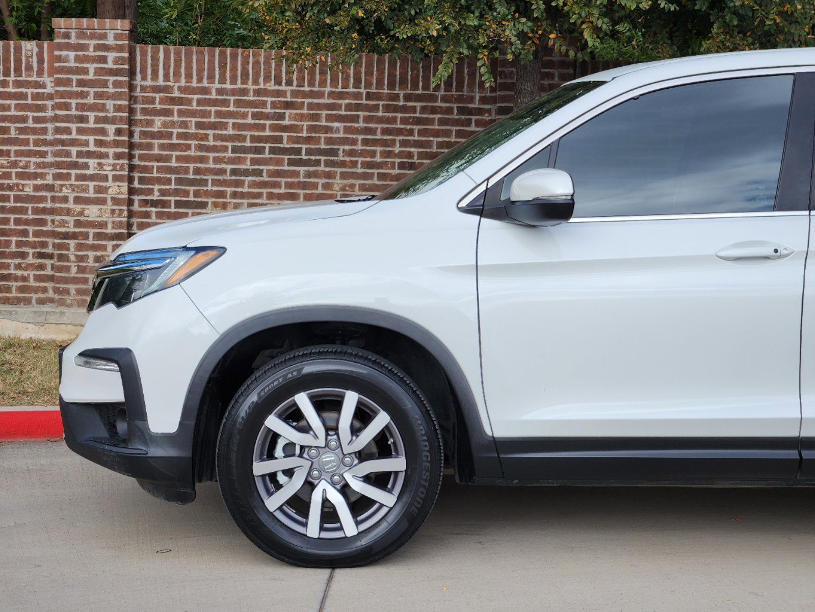 Used 2021 Honda Pilot EX-L with VIN 5FNYF5H52MB006050 for sale in Frisco, TX