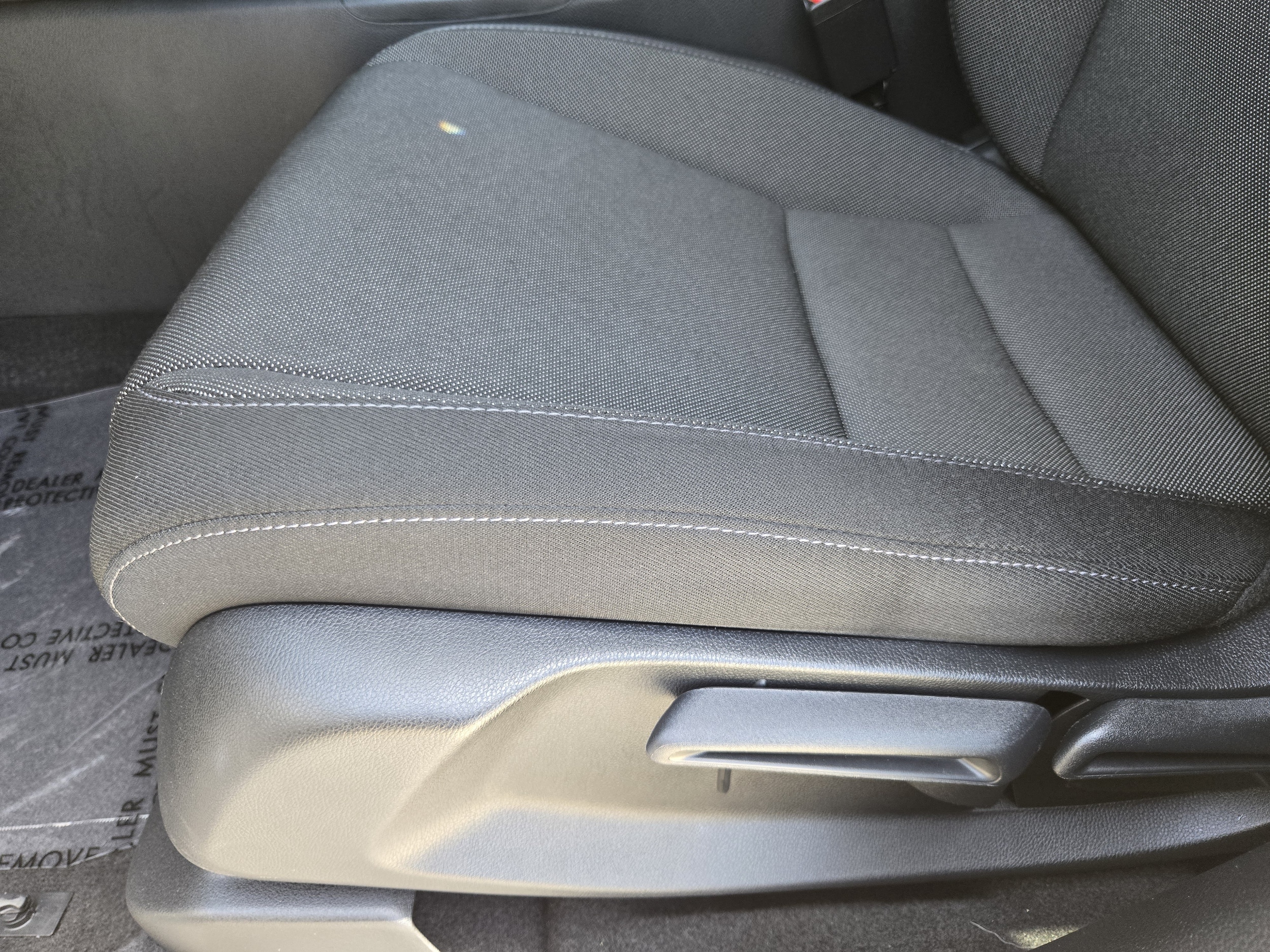 2025 Honda CR-V LX - Photo 25