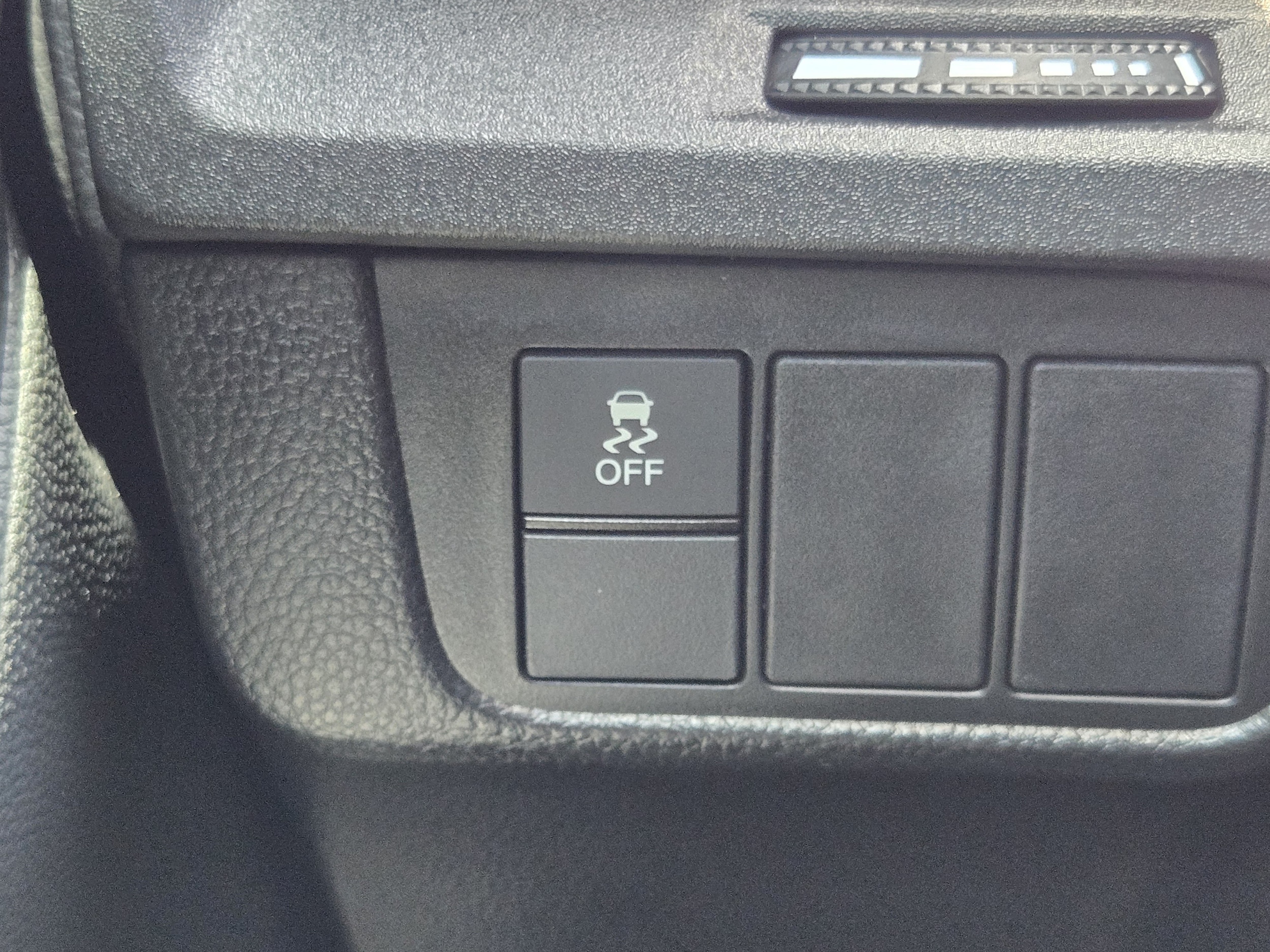 2025 Honda CR-V LX - Photo 23