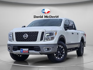 2018 Nissan Titan PRO-4X Truck Crew Cab