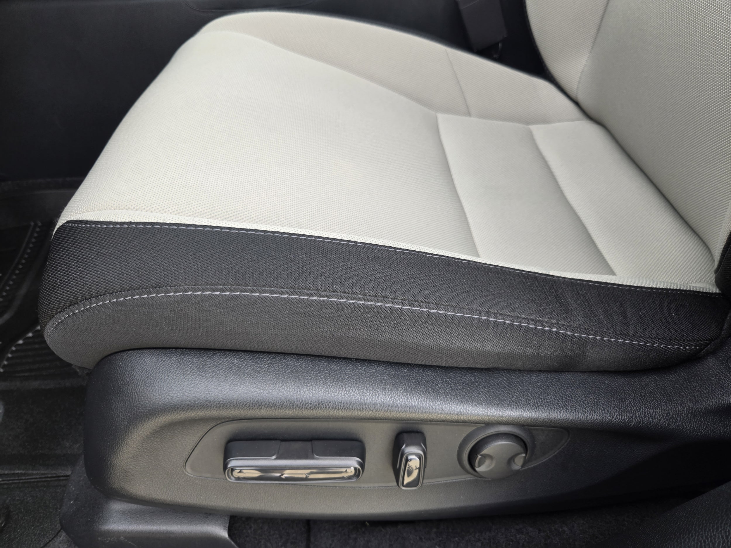 2025 Honda CR-V EX - Photo 21
