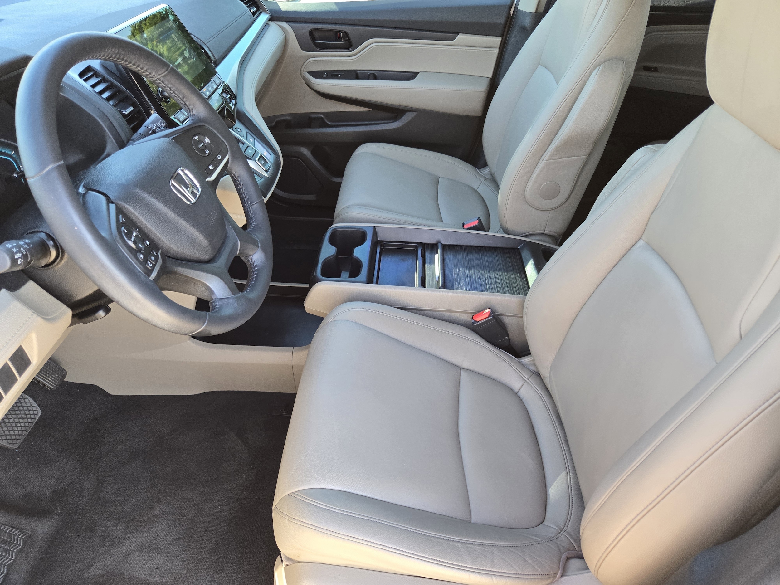 2023 Honda Odyssey EX-L - Photo 13