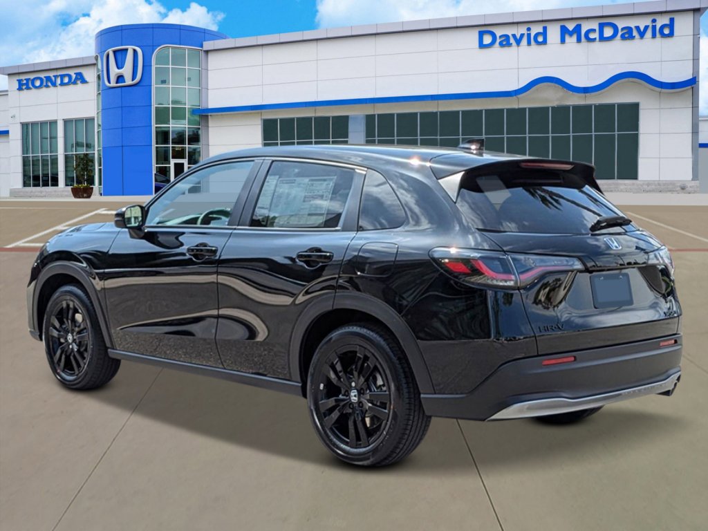 2026 Honda HR-V Sport photo 2