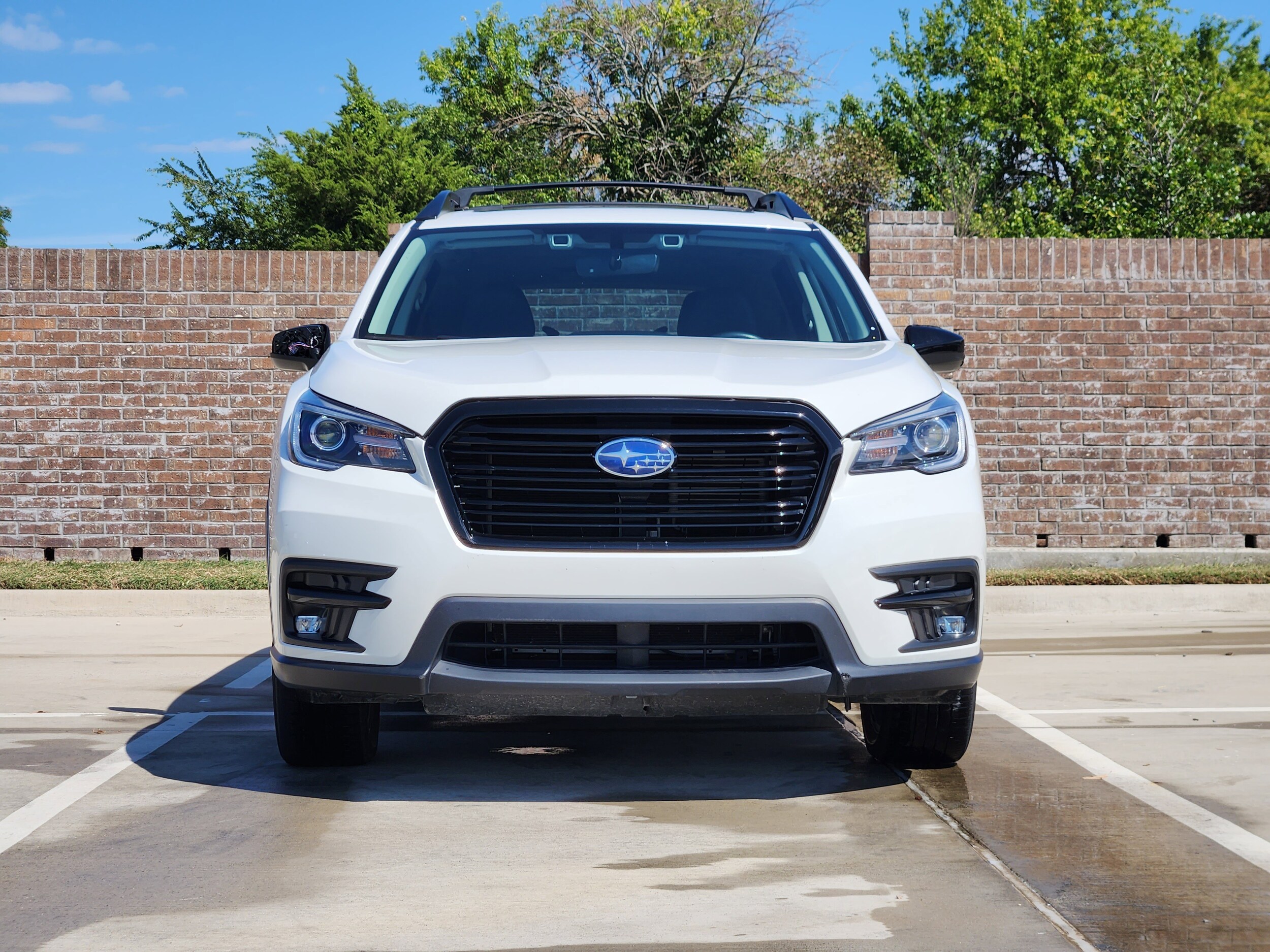 2022 Subaru Ascent Onyx Edition photo 2