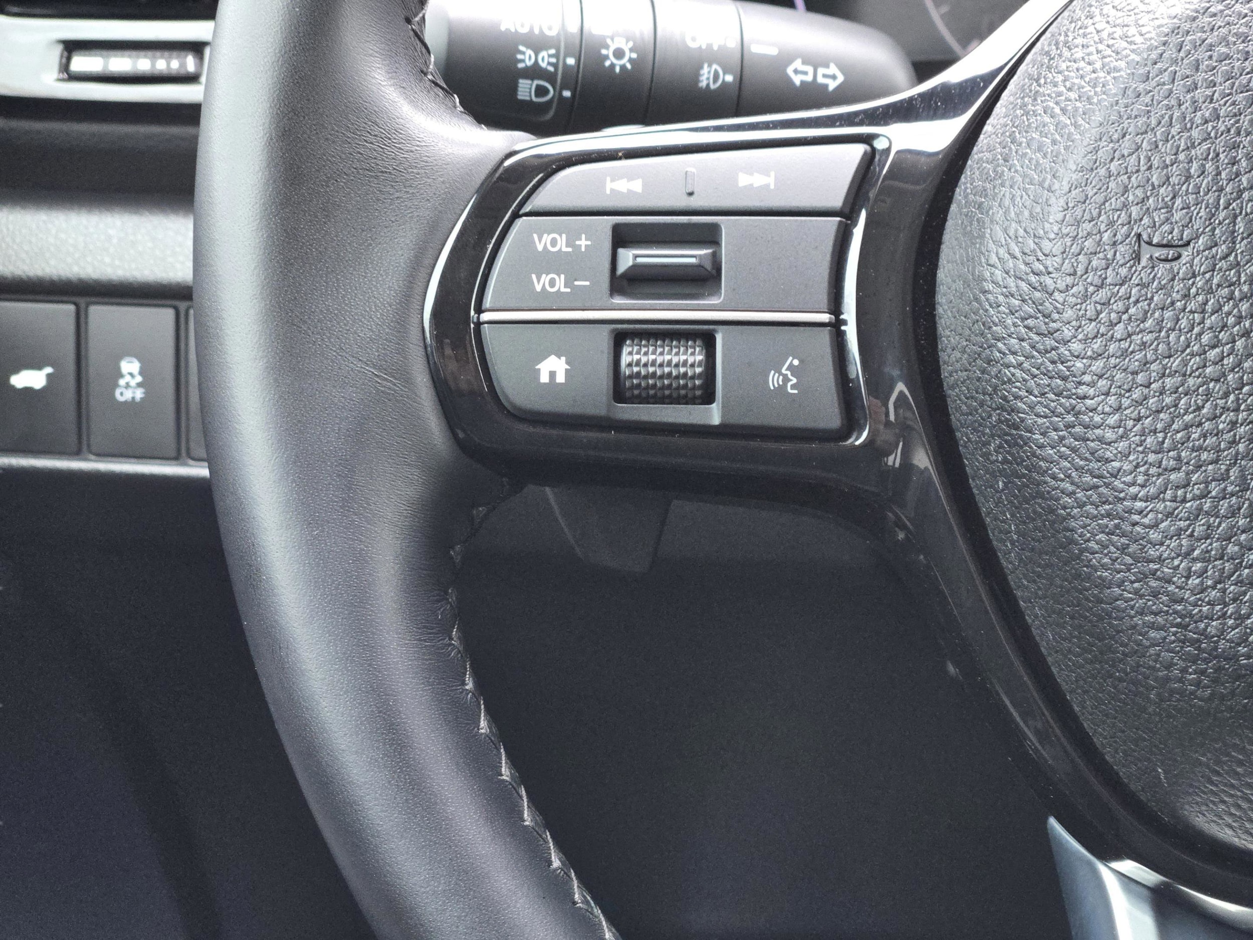 2025 Honda Pilot Touring - Photo 24