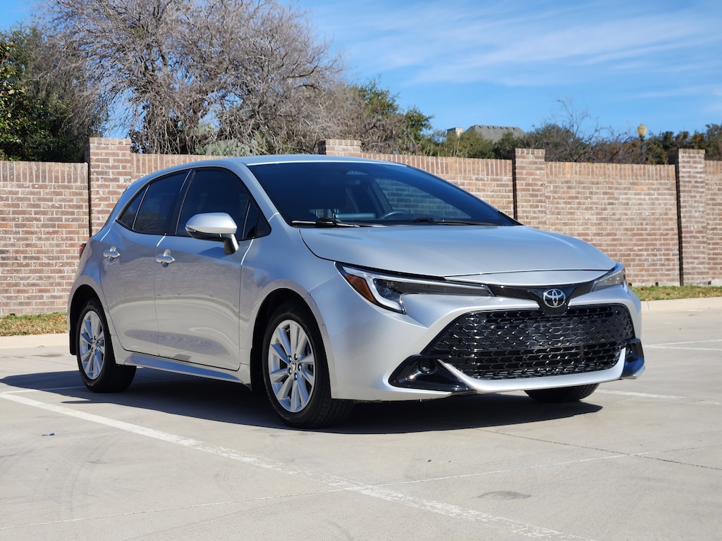 Used 2024 Toyota Corolla Hatchback SE Hatchback