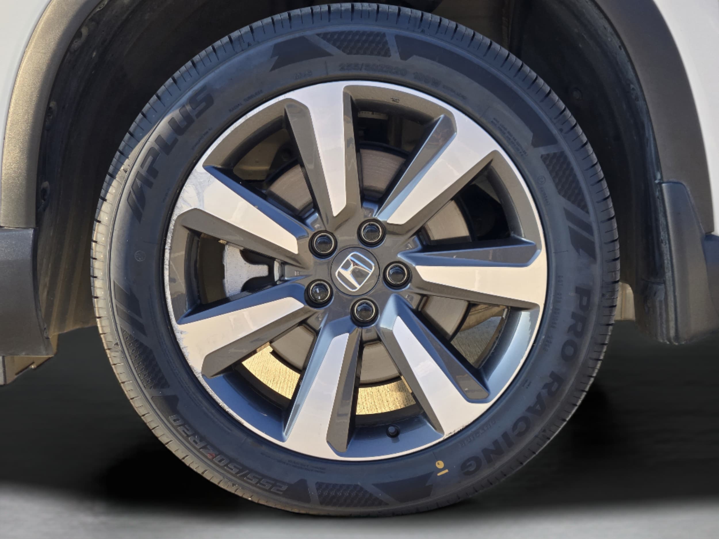 2025 Honda Pilot Touring - Photo 32