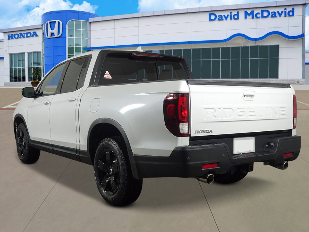 2025 Honda Ridgeline Black Edition photo 2