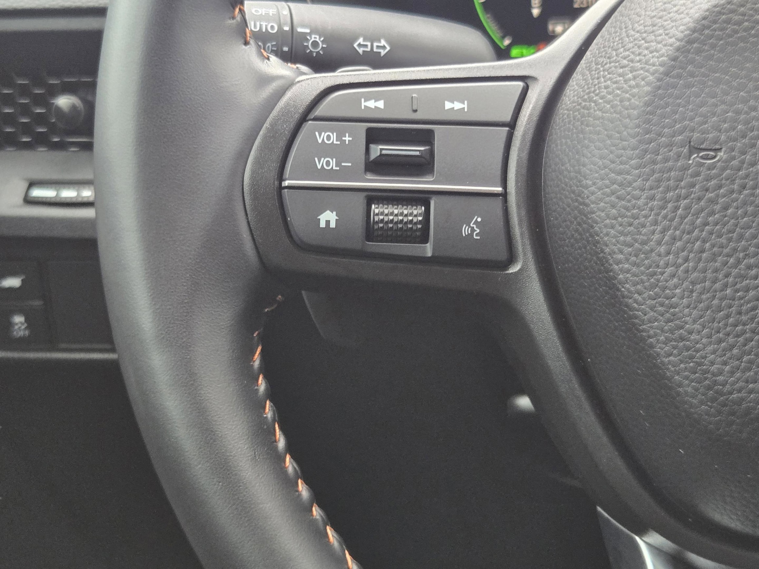 2025 Honda CR-V Sport-L - Photo 25