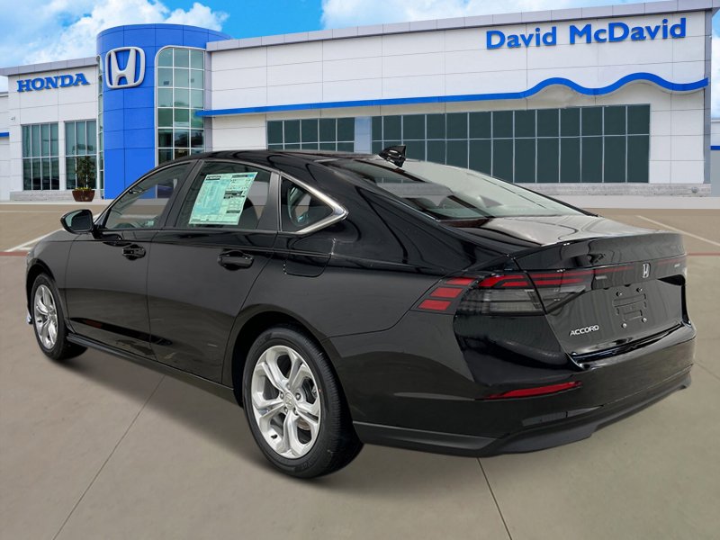 2025 Honda Accord LX photo 3